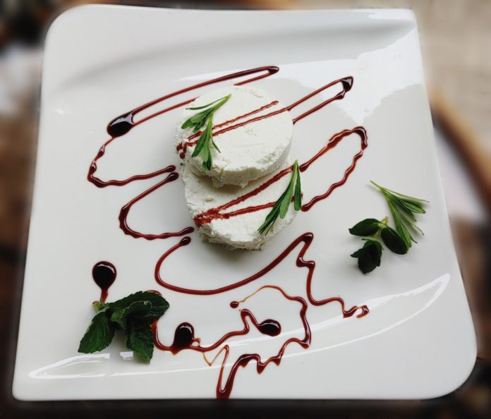 Fresh goat cheese with date syrup and lavender